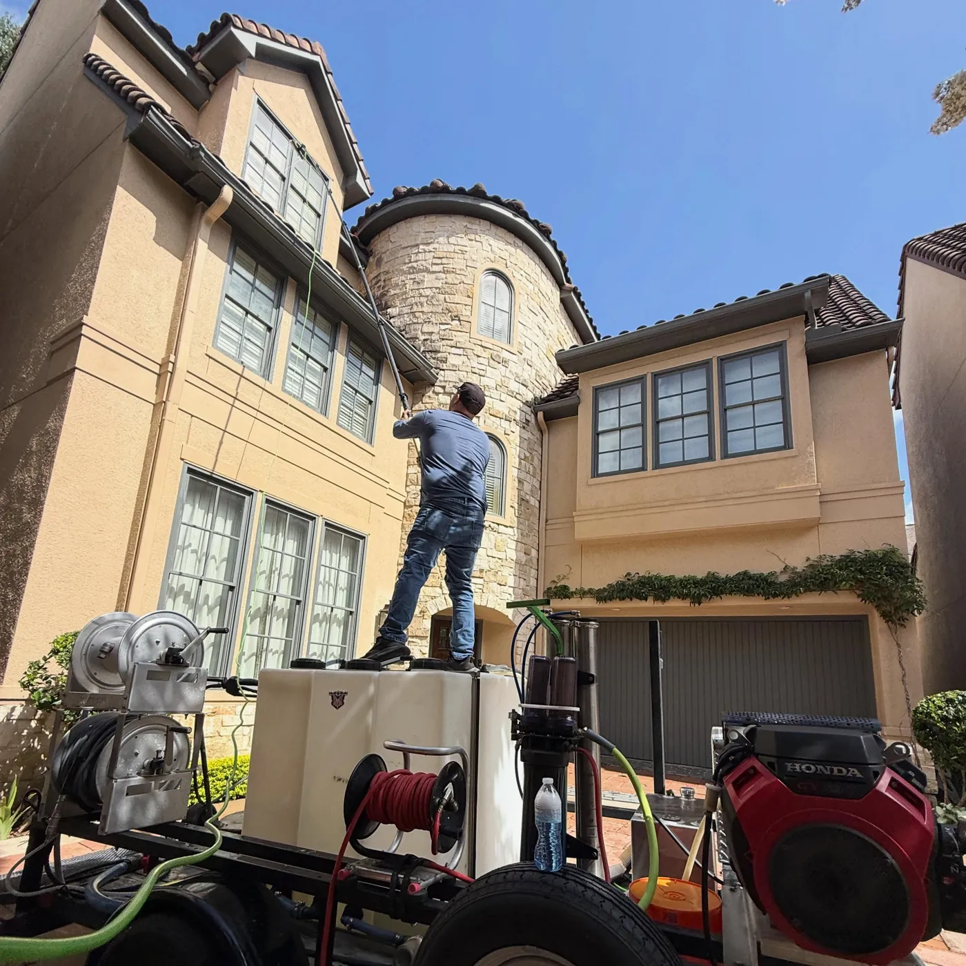 job-rig-stone-house